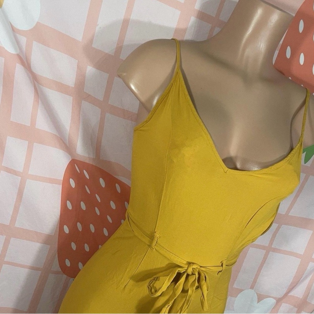 Yellow Sleeveless Jumpsuit with Tie Waist - Picture 3 of 7